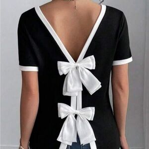 SHEIN Black and White Fitted Short Sleeve Tee